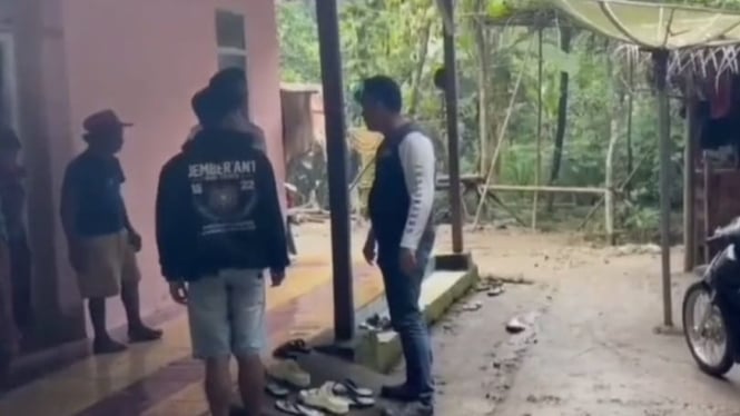 Polisi gerebek judi sabung ayam