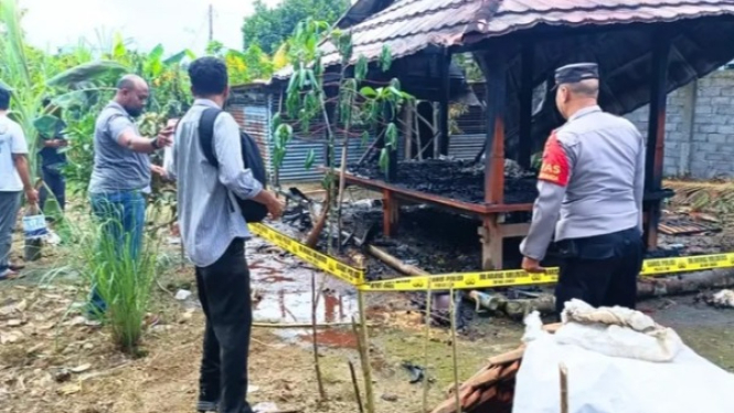 Kapolsek Narmada, AKP Ahmad Majmuk di lokasi kebakaran