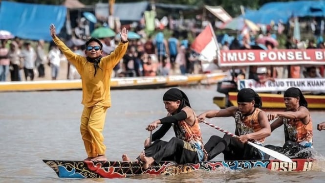 Ulik Nilai Sosial dan Magis dari Kebudayaan Riau: Pacu Jalur