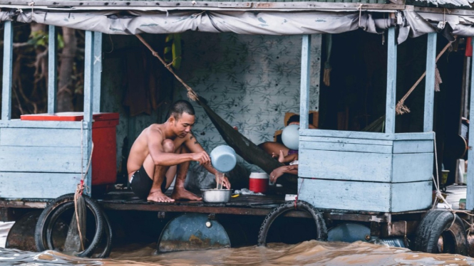 Ilustrasi warga yang terkena dampak banjir.