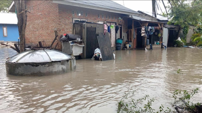 Banjir yang terjadi di kecamatan Praya beberapa waktu lalu.
