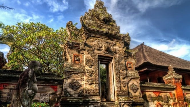 museum Bali telah dibuka untuk umum sejak tahun 1932