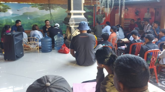 Anggota DPRD Jembrana I Ketut Suastika terima aduan warga