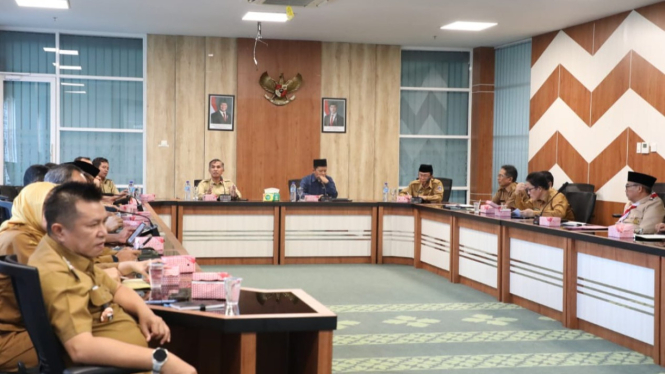 Rapat penyusunan daftar informasi yang tidak boleh diakses publik