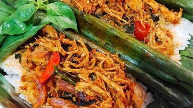 Nasi Bakar Ayam Suwir Kemangi