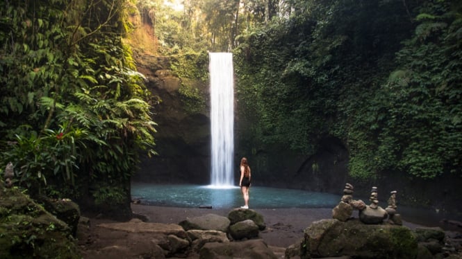 Cold plunge, Kesegaran dingin Tibumana Waterfall
