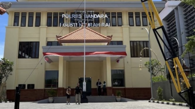 2 pelaku pencurian ban mobil diperiksa di Polres Kawasan Bandara