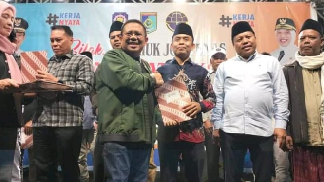 Bupati LAZ serahkan piagam penghargaan kepada 26 Desa Terpilih