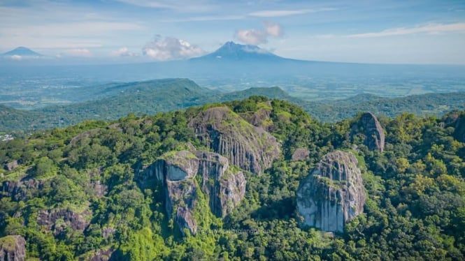 Panorama Gunung Api Purba Nglanggeran