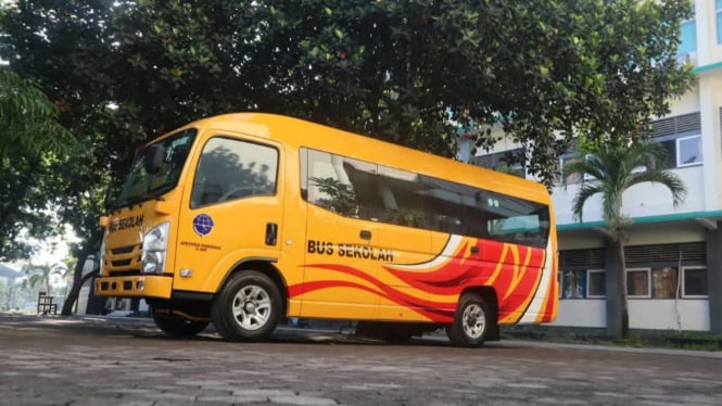 Bus sekolah