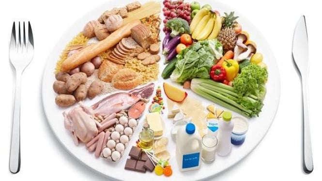 Foto makanan dengan gizi seimbang