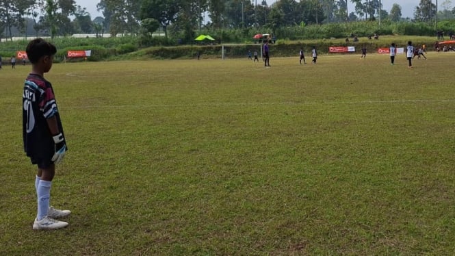 Kiper Batara U10, Kenzi Muansin