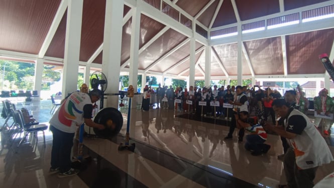 Perwakilan Kemenpora Pukul Gong Buka Lomba Inorga ORKI