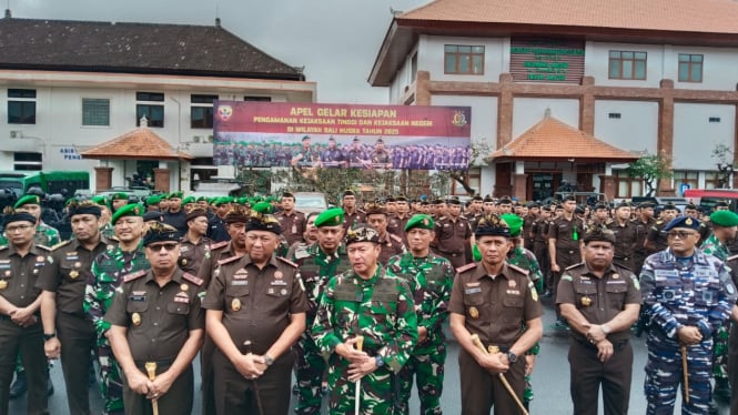 Pangdam IX/Udayana bersama 3 Kajati Bali Nusra