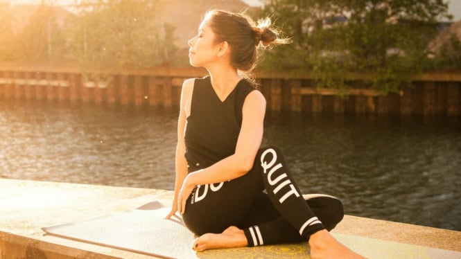 Olahraga Yoga sebagai Contoh Micro Habits untuk Melatih Fokus