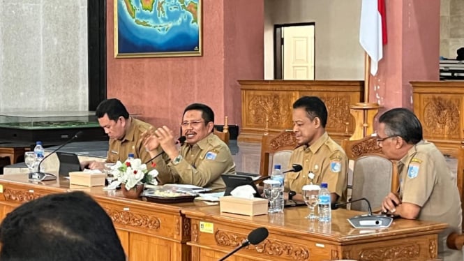 Bupati Lombok Barat, H. Lalu Ahmad Zaini (LAZ).