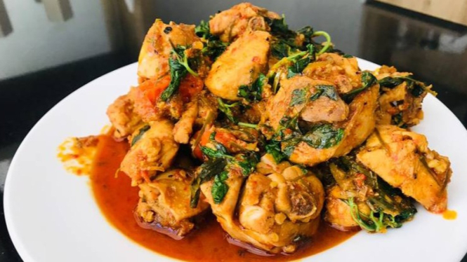 Ayam Woku Manado Pedas Kemangi