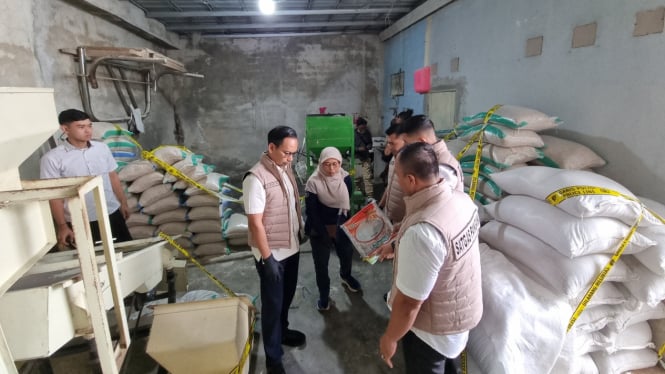 Polda Sidak di Gudang Beras Oplosan