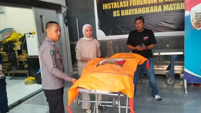 Korban saat dibawa ke RS Bhayangkara.
