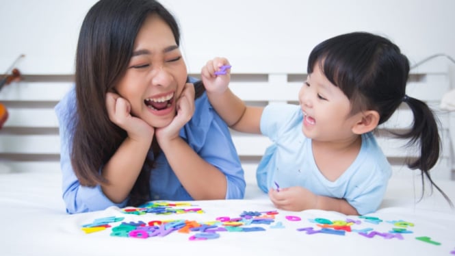 Tumbuhkan anak cerdas emosional sejak dini