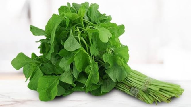 Bayam lokal beda dengan spinachia
