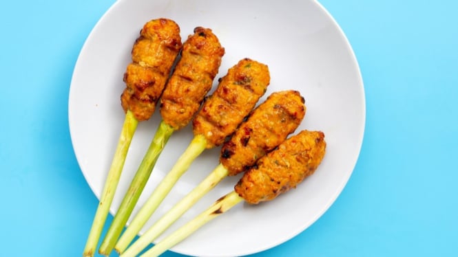 Sate lilit, kuliner khas Bali yang penuh rasa dan makna