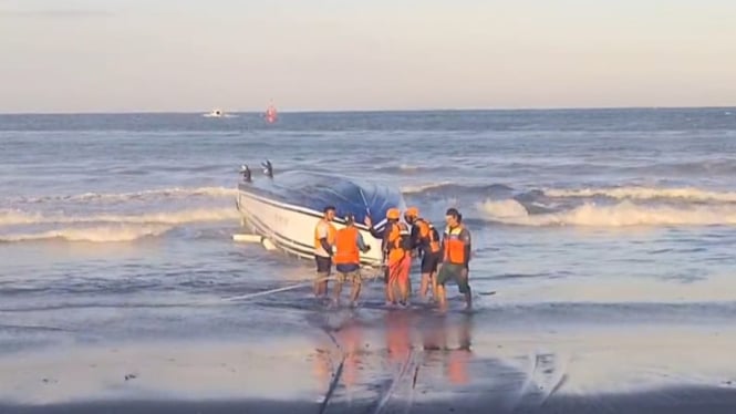 Fast Boat Dolpin II mengalami kecelakaan laut di perairan Sanur