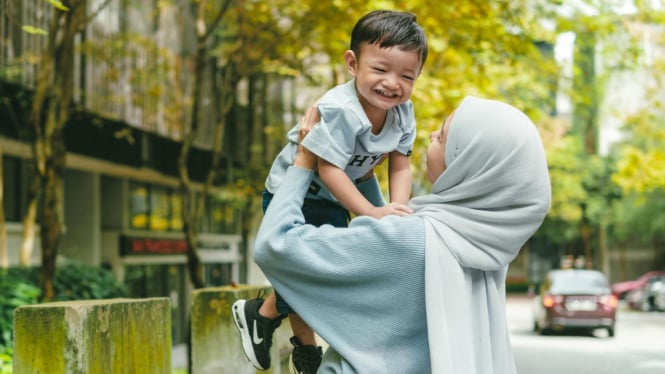 Cinta yang tulus menjaga dunia tetap hidup