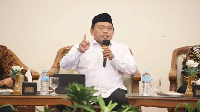 Direktur Urusan Agama Islam dan Bina Syariah Arsad Hidayat.