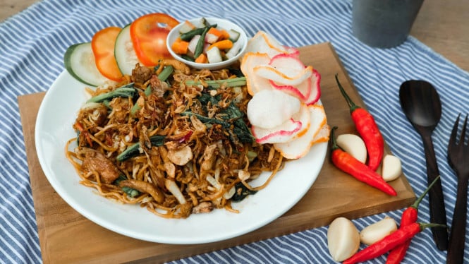Mie tek tek goreng ala kaki lima