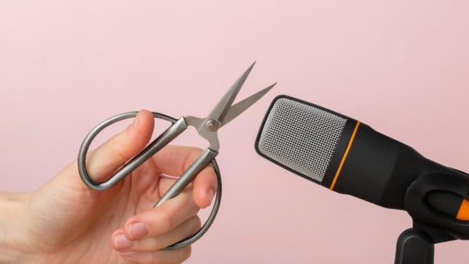 Ilustrasi ASMR menggunting