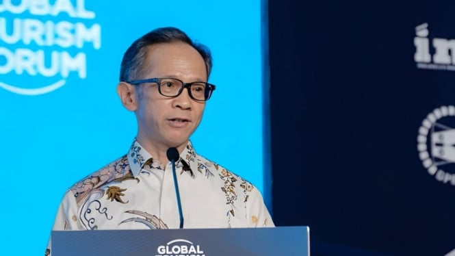 Ketua Dewan Komisioner OJK Mahendra Siregar.