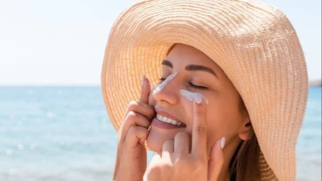 Sunscreen yang aman bagi ibu hamil serta menyusui