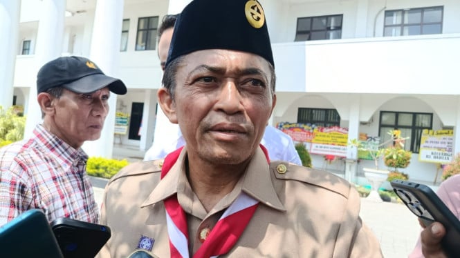 Bupati Kabupaten Lombok Tengah Lalu Pathul Bahri