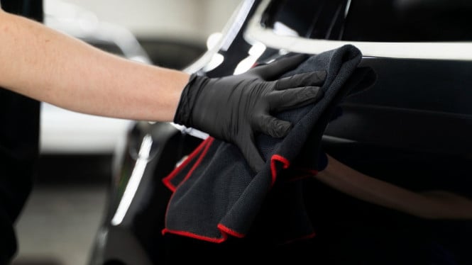 Tips merawat cat mobil agar tetap mengkilap