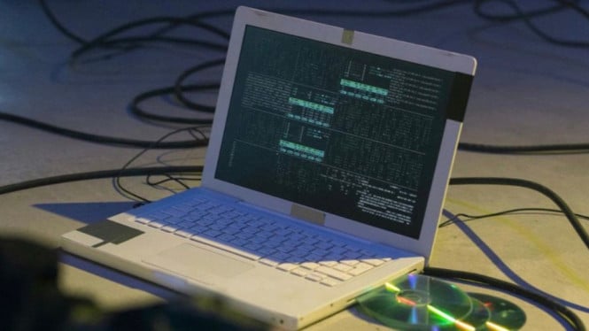 Virus laptop dapat  menghilangkan data pengguna