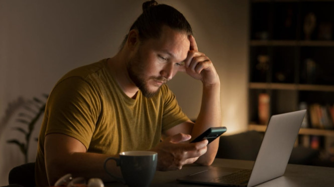 Aktivitas digital berlebihan menimbulkan masalah kesehatan
