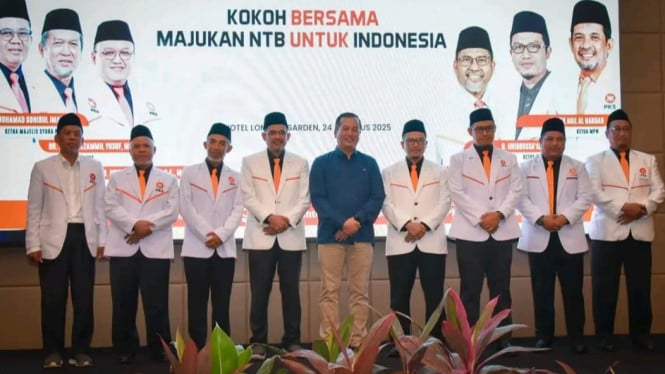 Gubernur NTB Bersama Pengurus Baru DPW PKS NTB