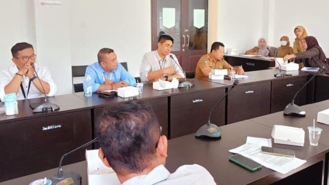 Nasabah BRI mengadu ke DPRD Lombok Timur soal aset yang dilelang