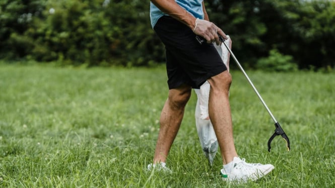 Plogging, olahraga lari yang bikin sehat dan jaga lingkungan