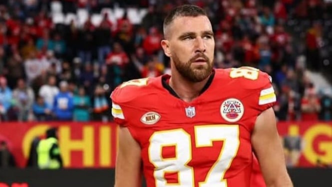 Travis Kelce, pria yang melamar Taylor Swift