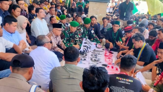 Masaa Aksi Cipayung Plus, saat ditemui beberapa anggota DPRD Lotim