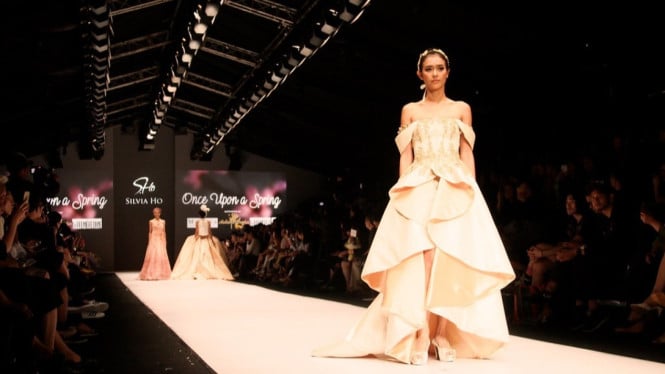 Fashion Bahasa nonverbal