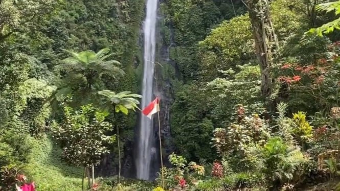 Keindahan alam Air Terjun Tancak