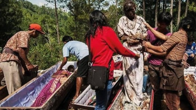 Ritual Ma'nene Toraja