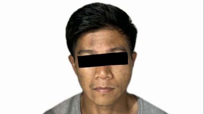 Pelaku nekat mencuri kartu kredit milik WNA.