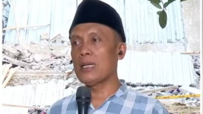 Pimpinan Ponpes Assohibiyah, Ustadz Izul