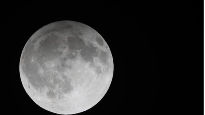 Fenomena Gerhana Penumbra Bulan Tampak Dari Langit Banda Aceh.