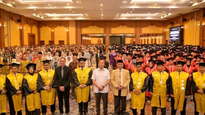 Gubernur NTB Hadiri Wisuda Yayasan HAMZAR