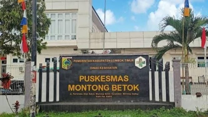 Gedung PKM Montong Betok